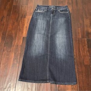 Maurice’s Long Denim Skirt Size 9/10 Modest